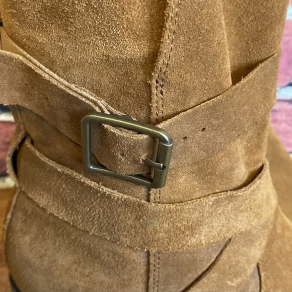 Clarks Malvet Doris Tan Brown Suede Block Heel Moto Western Boots Size 9.5 - Picture 11 of 12